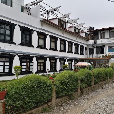 Hotel Heranya Катманду Экстерьер фото