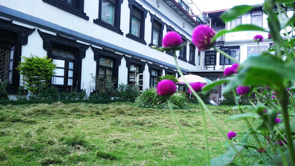 Hotel Heranya Катманду Экстерьер фото
